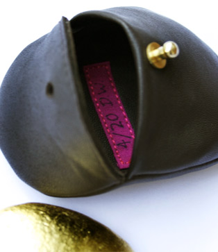 Luxury Skimming Stone